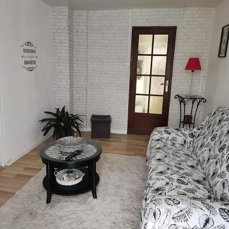 Charmante Petite Maison De A 20 Minutes De La Giberville