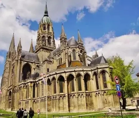 Charmante Petite Maison De A 20 Minutes De La Tatil Evi Giberville