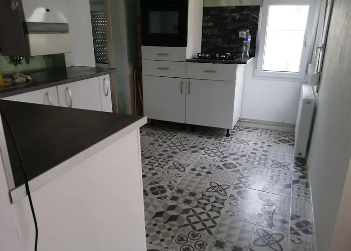 Сasa de vacaciones Charmante Petite Maison De A 20 Minutes De La Giberville