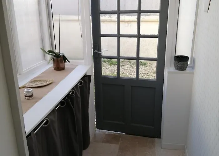 Сasa de vacaciones Charmante Petite Maison De A 20 Minutes De La *