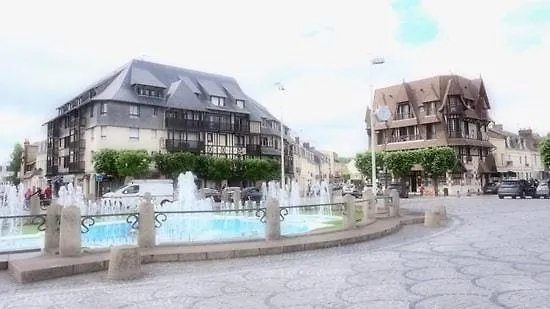 Сasa de vacaciones Charmante Petite Maison De A 20 Minutes De La Giberville