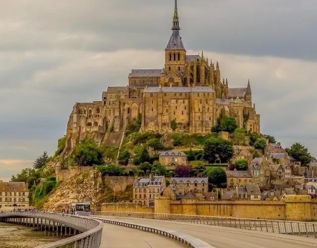 Сasa de vacaciones Charmante Petite Maison De A 20 Minutes De La *